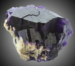 Cubic, Zoned Fluorite on Bladed Barite - lllinois #31352
