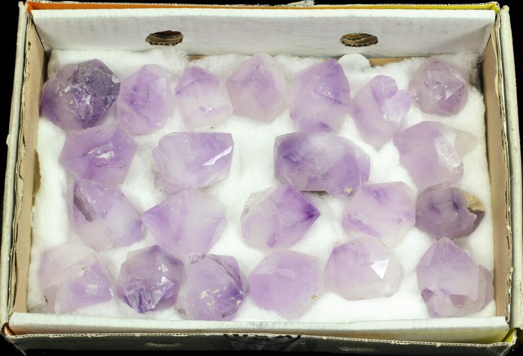 Amethyst Crystal Wholesale Lot 22 Large Crystals (59932) For Sale