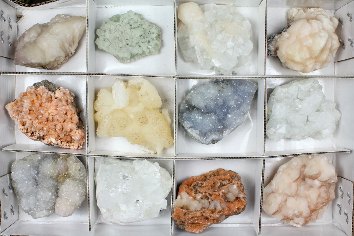 Mixed Indian Mineral & Crystal Flat - 12 Pieces (#95604) For Sale